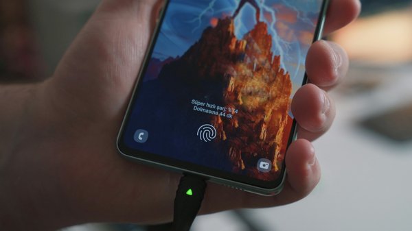 Comment utiliser la technologie de charge rapide pour optimiser le temps de recharge de vos appareils ?